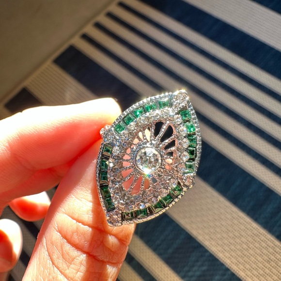 Vintage Emerald Silver 925 Plated Ring - Picture 13 of 15